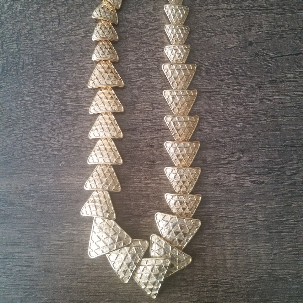 Vintage triangle gold tone statement necklace